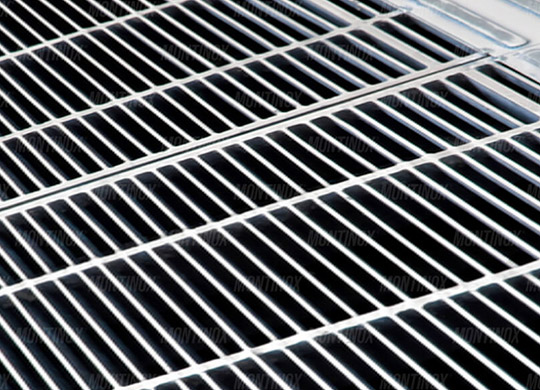 Grelhas lineares sob medida em aço inox