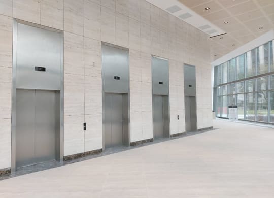 Batentes inox para portas de elevador sob medida compensa?